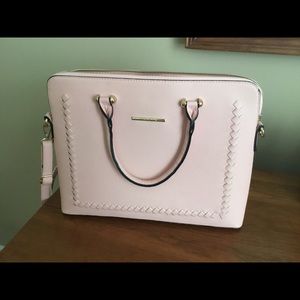 Light pink laptop tote